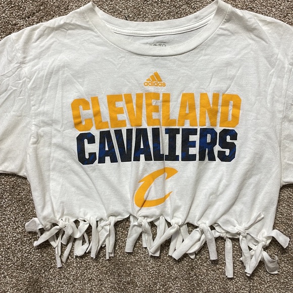4/$24🦩 Adidas CAVS Shirt - Picture 3 of 9
